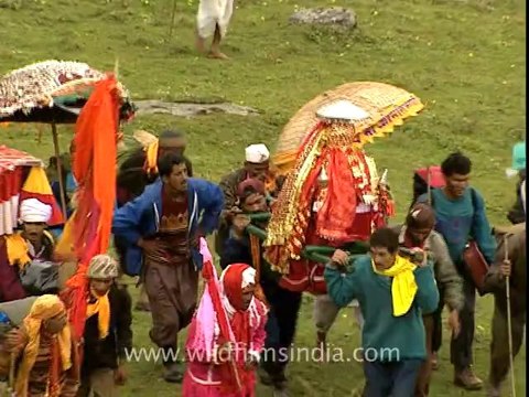 2909.Devotees return from Scenic Roopkund Lake