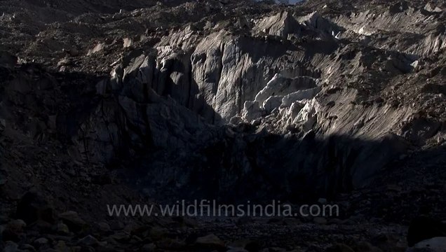 2913.Gangotri glacier in time lapse!