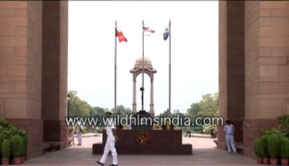 2932.Amar Jawan Jyoti - A tribute to martyrs