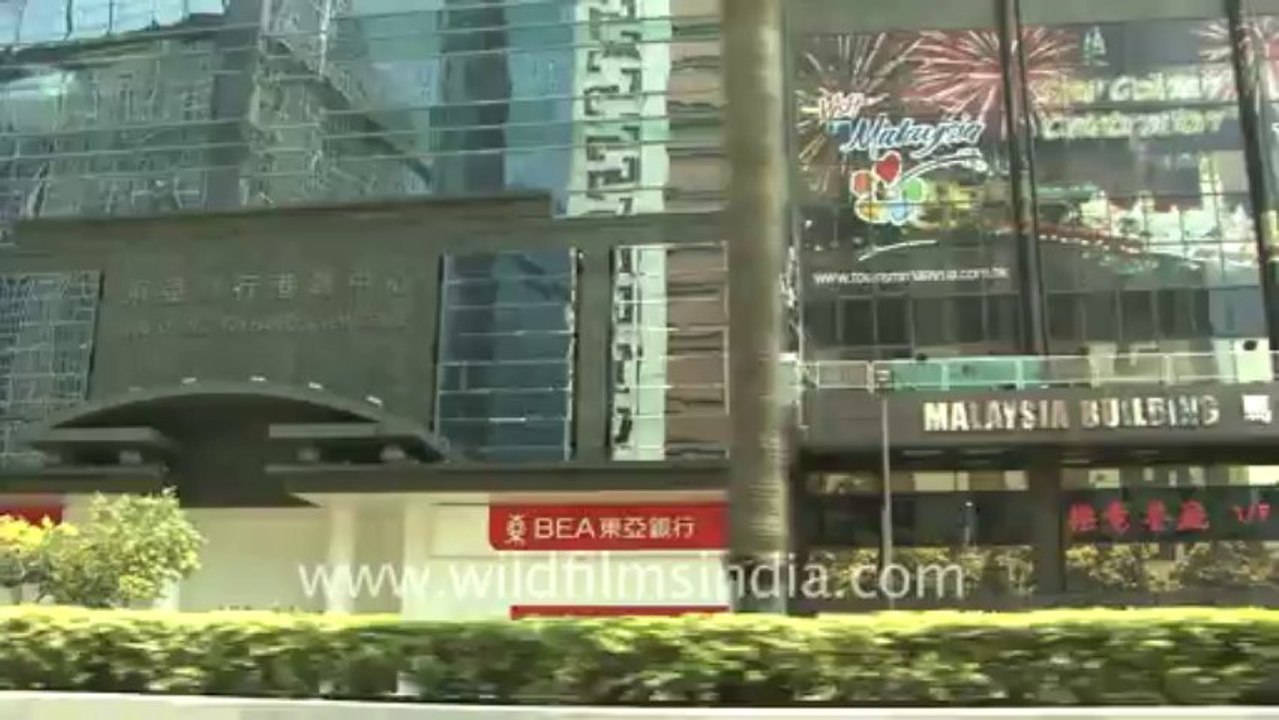 3099.Hong Kong drive-through...
