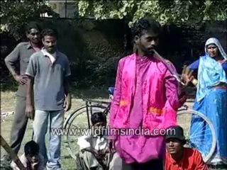 639.Man swallowing sword