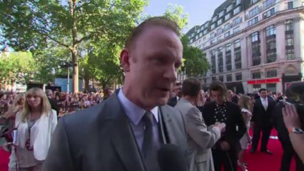 Fans go crazy for One Direction at film premiere