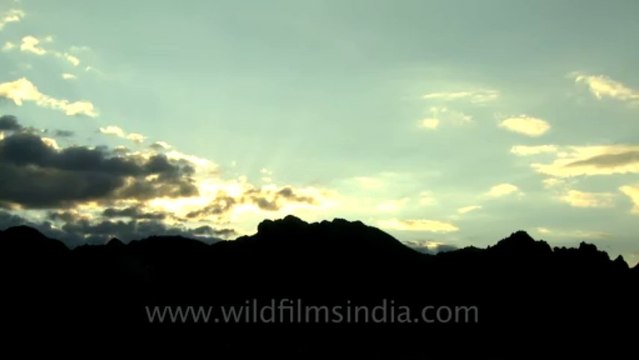 871.Time lapse of clouds in Ladakh