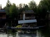 A boat in dal lake-MPEG-4 800Kbps