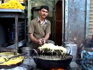 roadside sweet house-MPEG-4 800Kbps