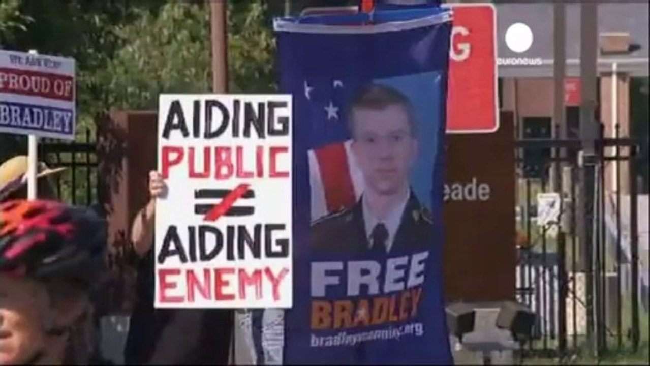 US army whistleblower Bradley Manning sentenced to 35...