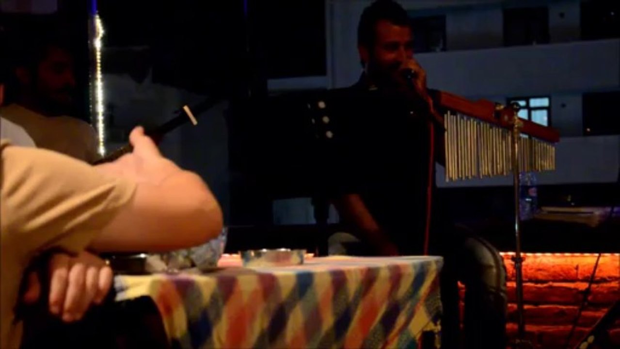 Grup Seyyah - Hangimiz Sevmedik