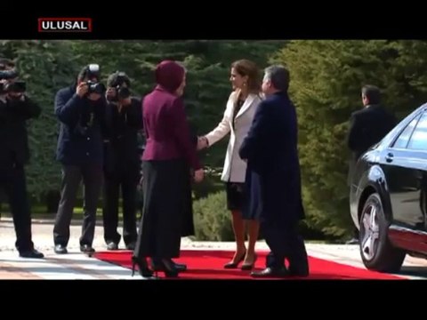 Hayrünnisa Gül'ün uzun topukları Abdullah Gül'ü sinirlendirdi