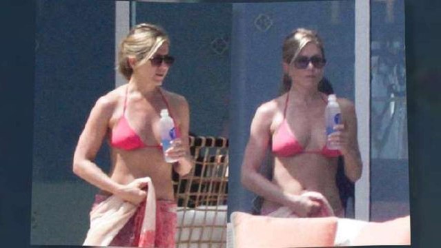 Jennifer Aniston Dons a Bikini in Mexico