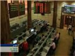 طموحات اقتصادية تعرقلها الأزمة السياسية بمصر