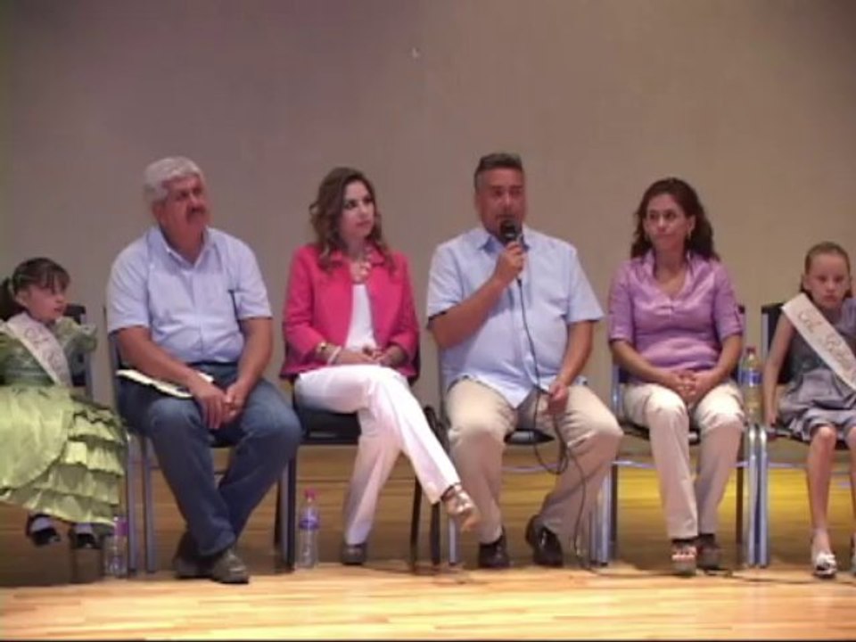 PRESENTACIÓN DE LAS CANDIDATAS A REINA INFANTIL 2013