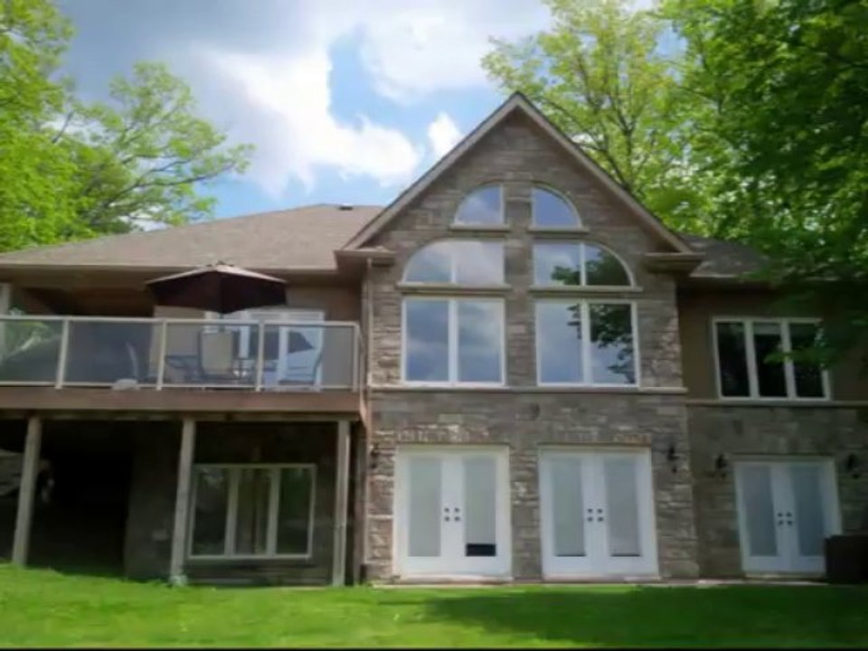 Buy a Home or Sell Property through Realtors in Wasaga Beach - Loretta McInnis & Angie Vancise