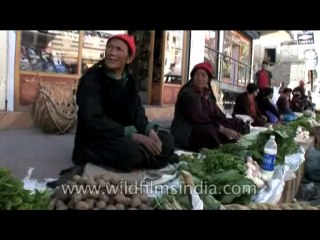 Ladakh-market-DVD-180-22