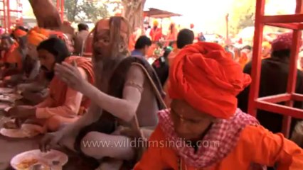 Tape 4-Varanasi-Ghat & Ved natha bhandara-Z7-hdv-15
