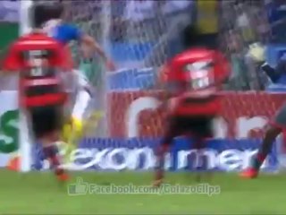 Football : le superbe but d'Éverton Ribeiro