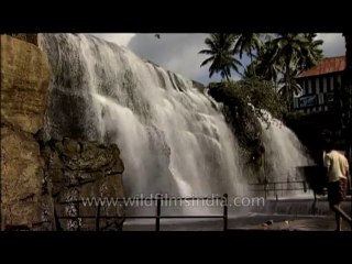Kerala-temple-Waterfall-dvd-236-17