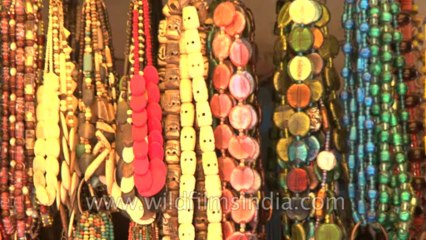 Varanasi-Ghat-Market-Shivratri-tape-7-6