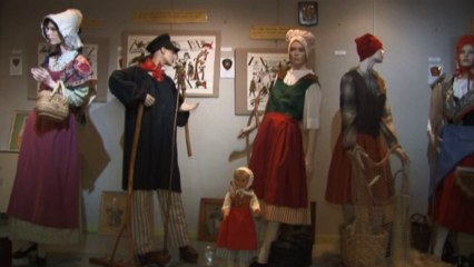 Exposition sur les traditions Normandes au musée des sapeurs pompiers de Montville : les paysans