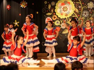 MUSTAFA MAVİ VE AİLESİ.TORUNLARI