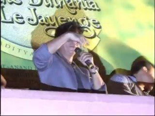 shahrukh khan interact with audience at Maratha Mandir