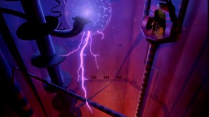 ▶ Killer Klowns From Outer Space Trailer - YouTube_3