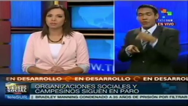 Bloquean transportistas carreteras de Colombia