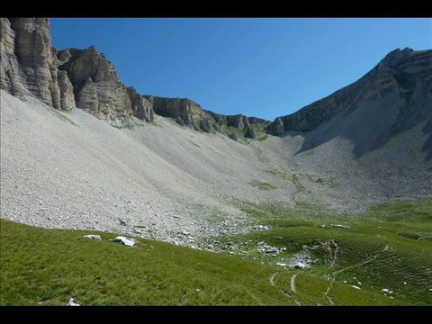 Le Grand Ferrand (2 758 m) massif du Dévoluy