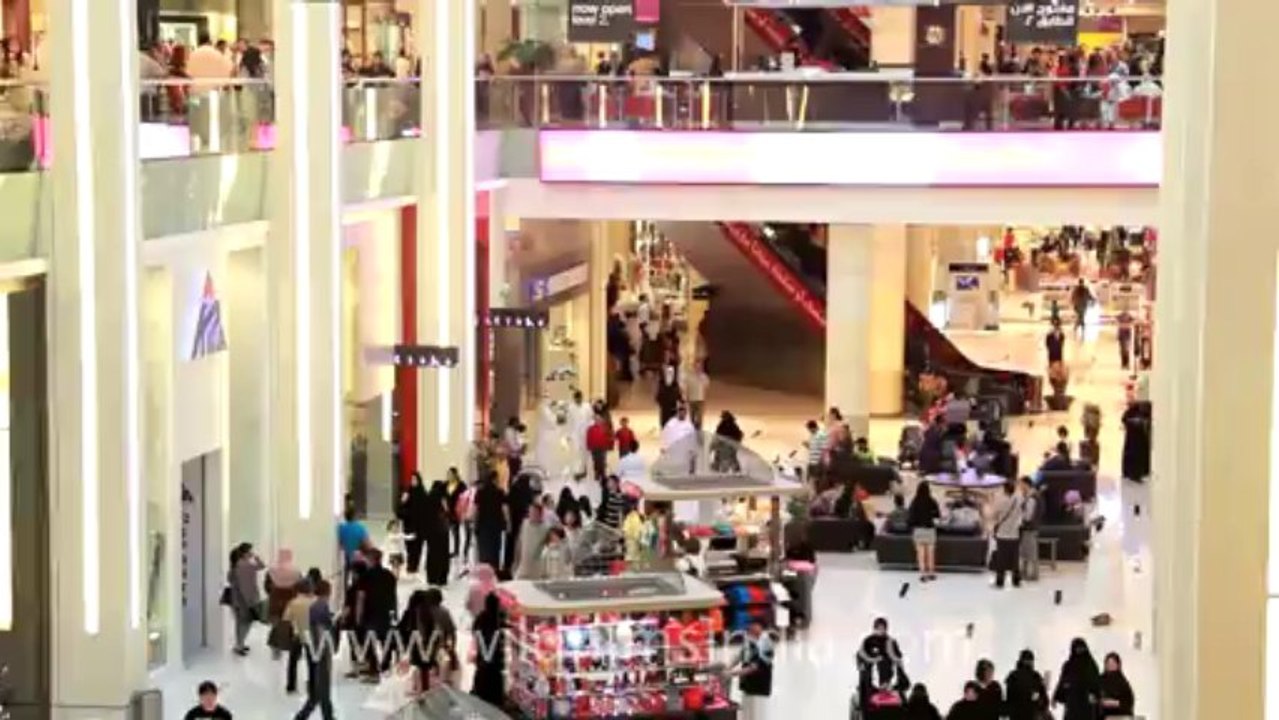 shopping mall in Dubai