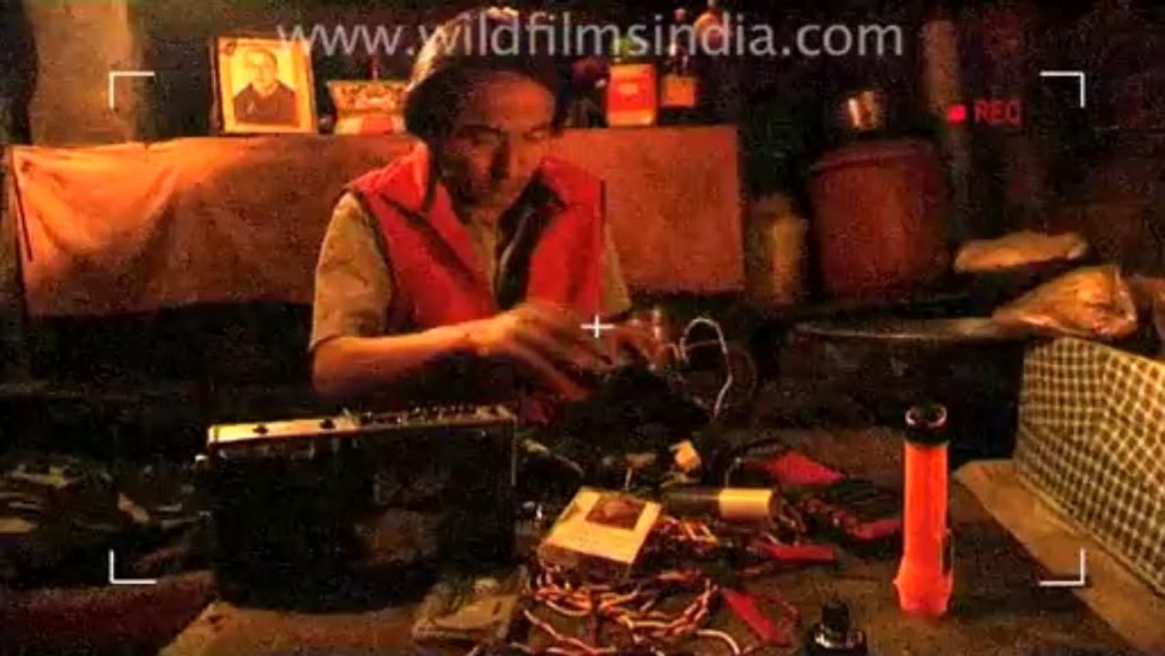 Tibetan with suicide bomb-2