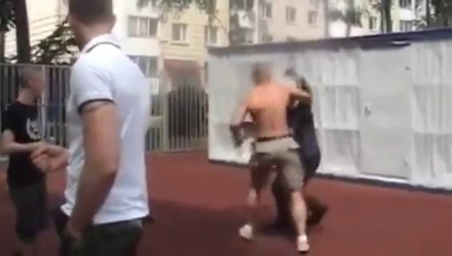 Milice Anti-Gays en Russie