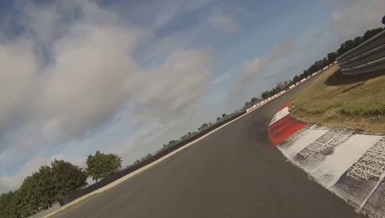 Journée Open du 19 08 13 Nico Vigeant 1ère session sur carénage avant 600 cbr rr 1 ère partie