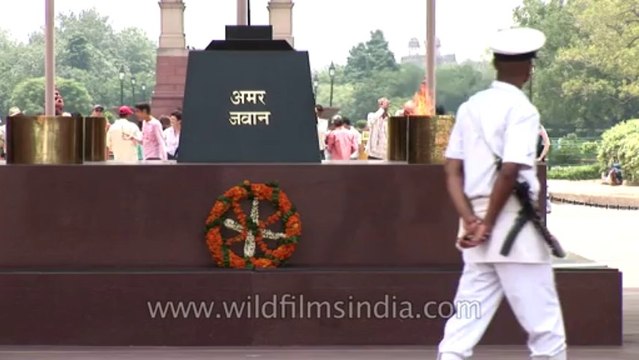 Amar Jawan Jyoti-india gate-hdv-594-1