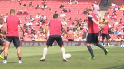 Wenger y su via crucis de los fichajes