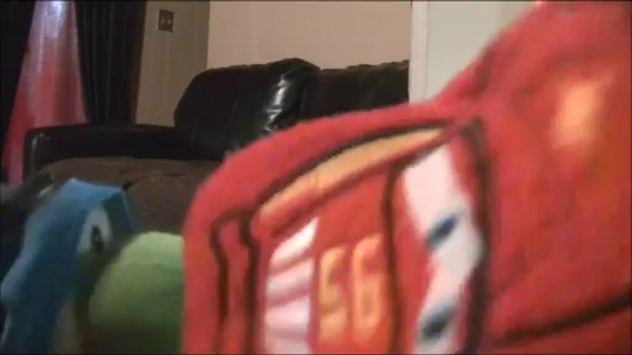 Red Yoshi's Costume
