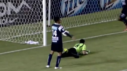 Keane strzela dwa gole w meczu z Cartagines