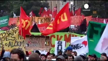 Brezilya Devlet Başkanı Rousseff motosikletle kaçmış!