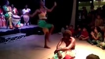 Spectacle Ngodje Mbaye et sa troupe au Coiroux , percussionnistes, danseur accorbate et danseuses