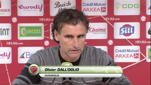Conférence de presse Stade Brestois 29 - Dijon FCO (0-0) : Alex DUPONT (SB29) - Olivier DALL'OGLIO (DFCO) - 2013/2014