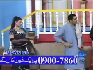 Kali Billi Laal Kaboutar - Pakistani Punjabi Stage Drama - 10