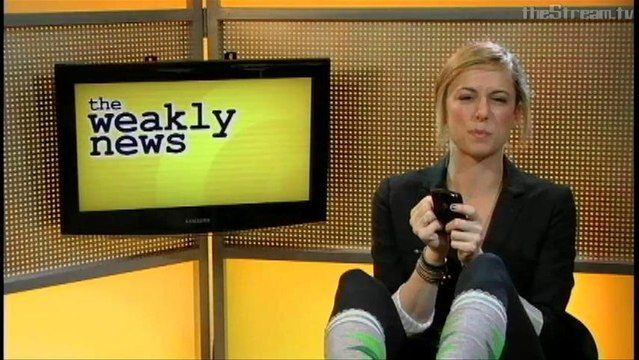 Iliza Shlesinger is Back With The Weakly News on theStream.tv!