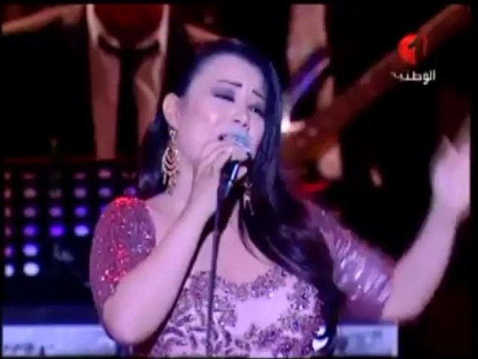 Yosra Mahnouch_Bafakar Fik | يسرا محنوش_بفكر فيك