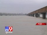 Tv9 Gujarat - Narmada Overflowing, thousands evacuated to safer place