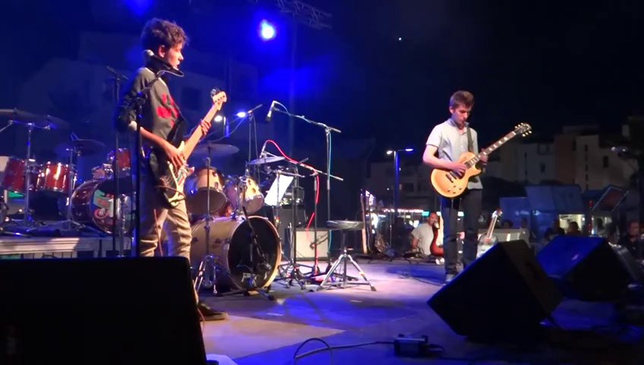 CAP D AGDE BRESCOUDOS  BLACK OR WHITE  24 8 2013 BY DESNOS MICHEL