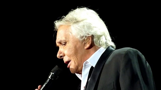 Michel Sardou - Halle Tony-Garnier, Lyon : Être une femme 2010