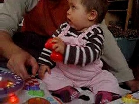 je joue... je joue avec papa...