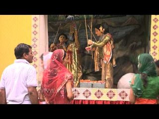 Crowds having a glimpse of the idols on Janmashtami
