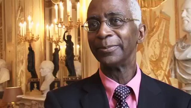 Frédéric Mitterrand remet la Légion d'honneur à Toni Morrison