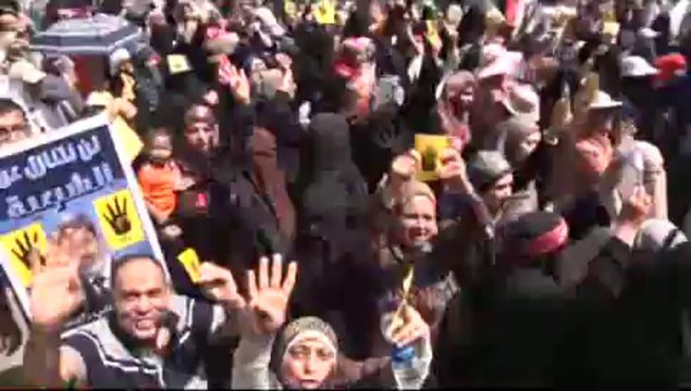 Mısır'da ''Halk devrimi geri kazanıyor'' gösterileri