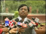 CM Kiran must resign - MP Vivek