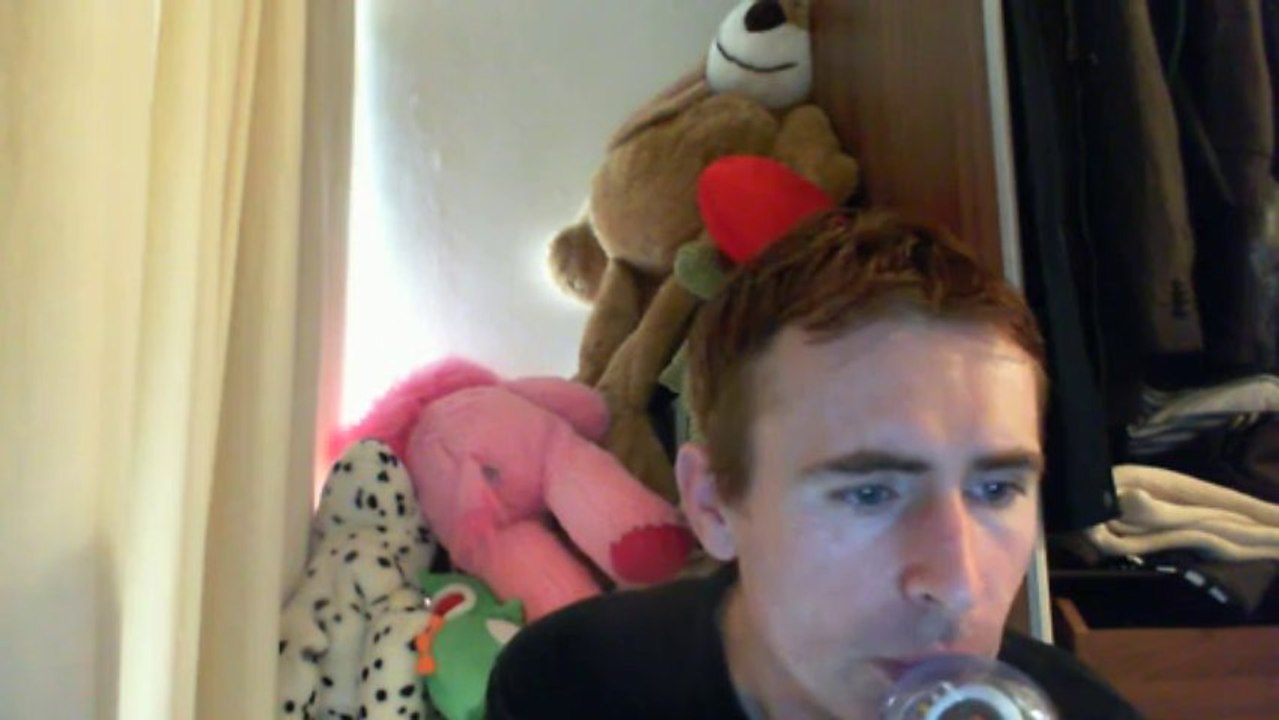 Wiwi égratigne "tell me" de Cocoon